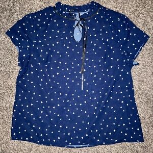 SHEIN CURVE 2XL BLUE/WHITE HEARTS BLOUSE